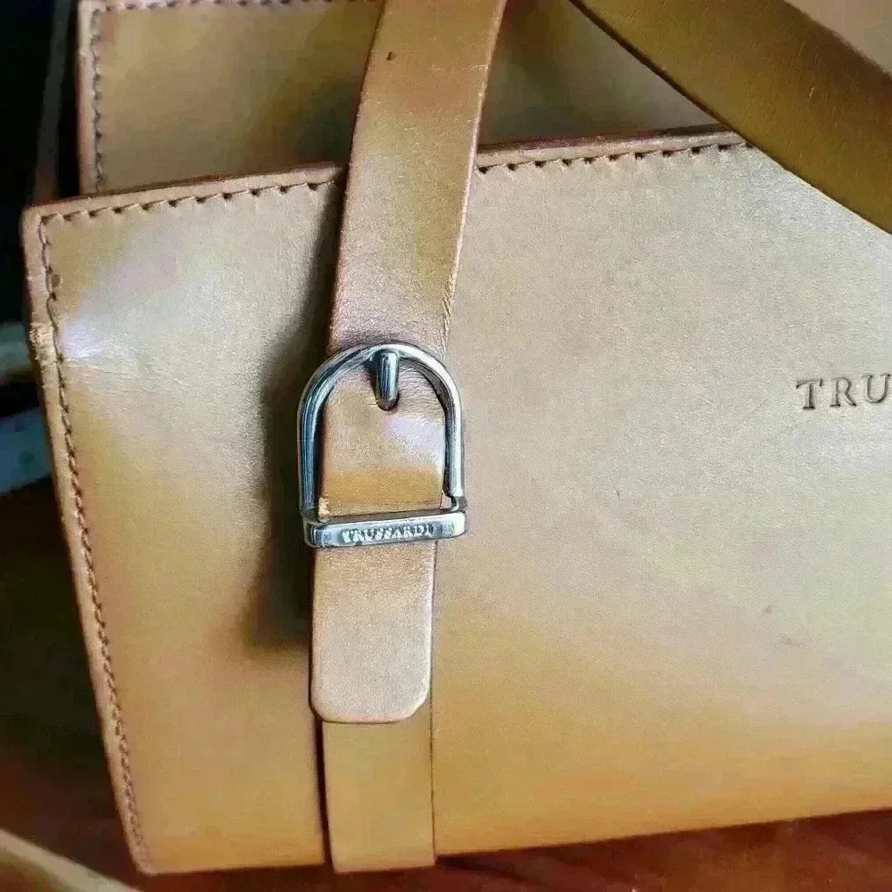 Trussardi Brown Smooth Italy Leather Small Silvertone Logo Handbag Rare Find - Picture 13 of 13